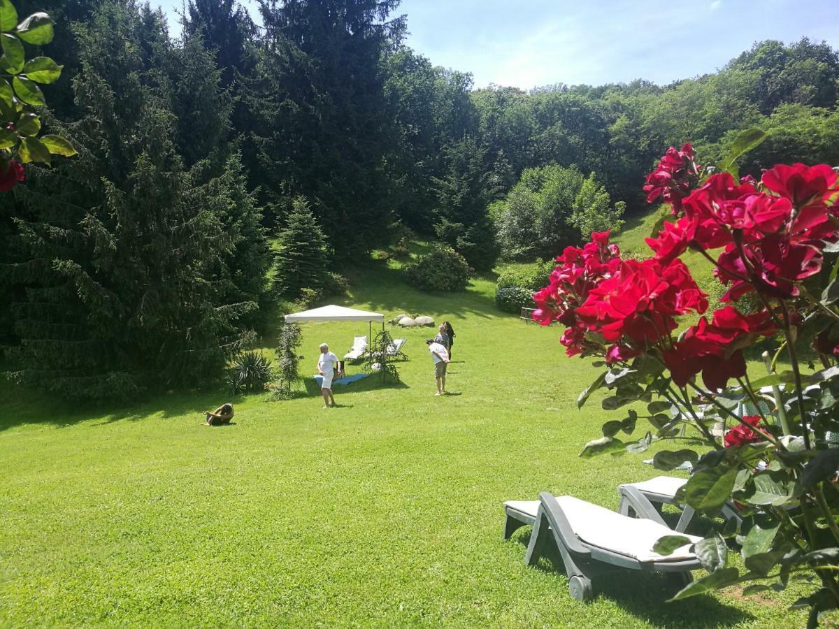 Antica Cascina Del Medico Hotel Muzzano Bagian luar foto